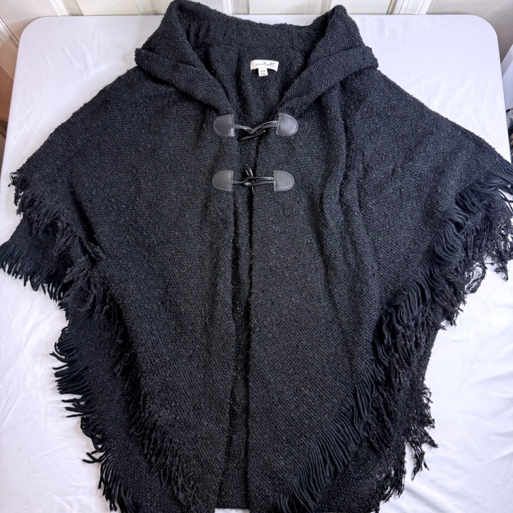 Simply Noelle Black Hooded Knit Poncho Fringe Toggle Wrap One Size OS